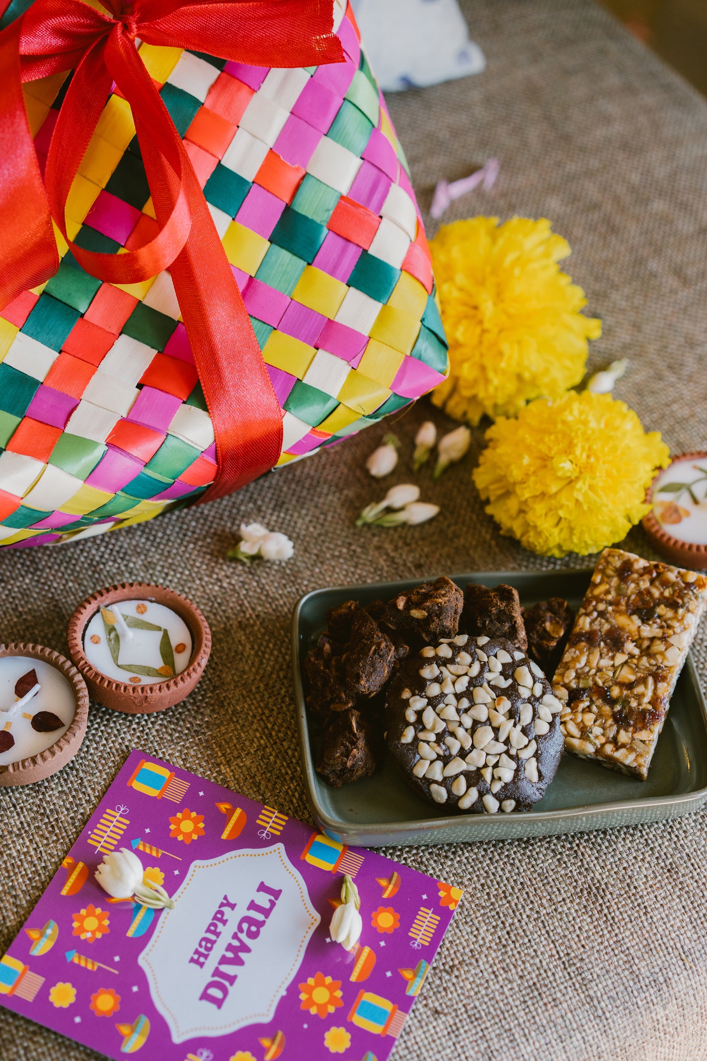 Wild Date Big Diwali Hamper- Yum max