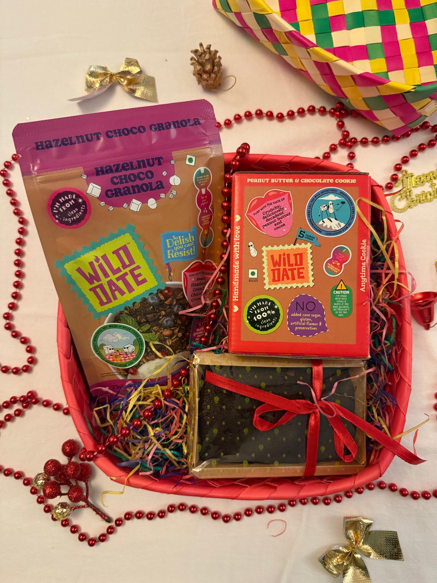Wild Date – The Merry Munch Box | Festive Gift Hamper with Cashew and Raisin Cake, Hazelnut chocolate Granola & Peanut Butter Chocolate Cookies | Christmas/New Year Festive Gourmet Snack Gift Box